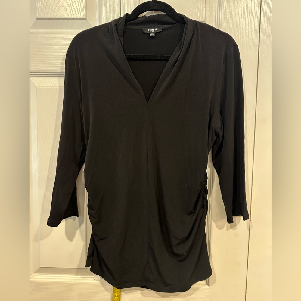 Top- Premise Studio XL-